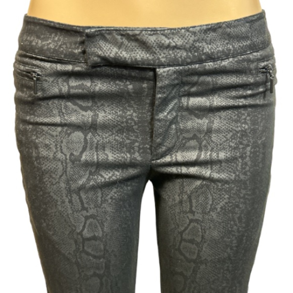 Lyla Renai Lux Golf pants Alligator print black Zip Ankle Straight size L NWOT - Picture 16 of 17